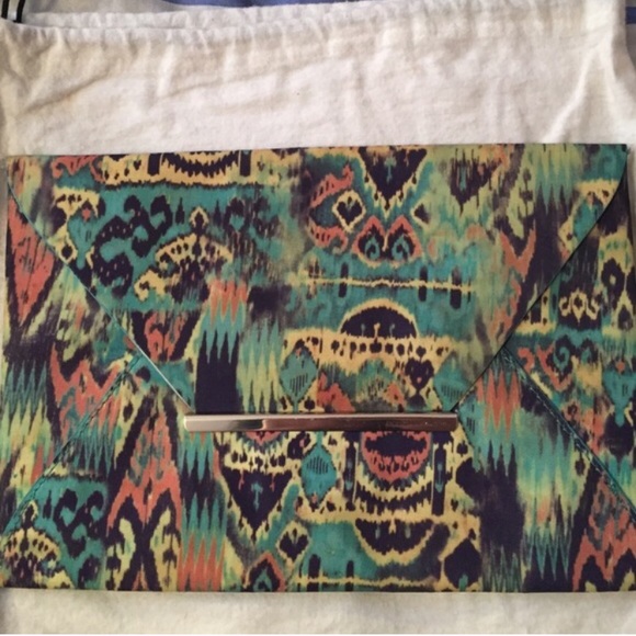 BCBG Max Azria envelope clutch! - Picture 4 of 4